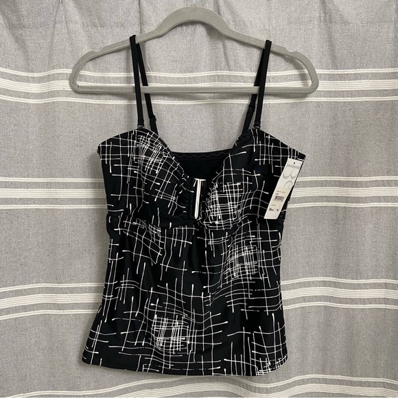 NWT BE CREATIVE / Black & White Tankini Swim Top Size 16 - Picture 2 of 12